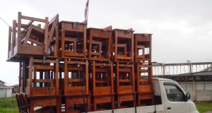 SD DDI Dapat Kursi dan Meja Aspirasi DPRD Kaltim