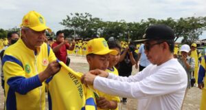 Resmi Dilepas Bupati, Kontingen Kutim Diminta Pertahankan Gelar Juara Umum Porprov VII Kaltim di Berau