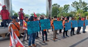 Over Time Jadi Masalah, FPBM-KASBI Demo Di Gedung DPRD Kutim