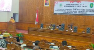 Joni Pimpin Paripurna ke 11 DPRD Kutim, Tujuh Fraksi Bergantian Beri Pandangan Umum Terhadap Raperda Pertanggungjawaban APBD 2022