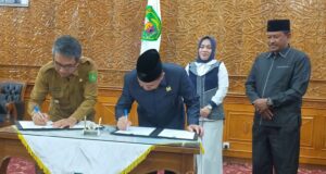 Ketua DPRD Kutim Joni Sebut Perda Perlindungan Perempuan Upaya Jaminan Perlindungan dan Rasa Aman Bagi Perempuan