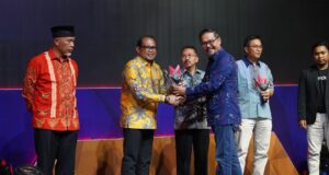 Kutim Terima Penghargaan Program Desa Wisata di Merdeka Award 2023