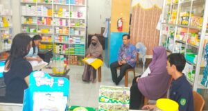 Tim Gabungan Dinkes dan DPMPTSP Kutim Lakukan Visitasi Apotek, Cek Kelayakan Rekomendasi Standar Peizinan