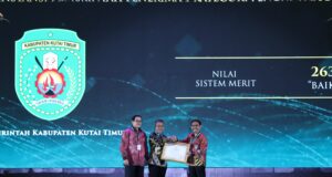 Pemkab Kutim Terima Anugerah Meritokrasi 2023