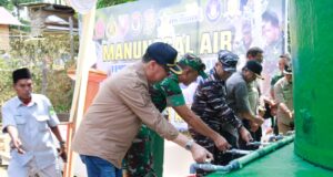 Dandim 0909/Kutai Timur Resmikan Program TNI Manunggal Air Bersih di Teluk Pandan