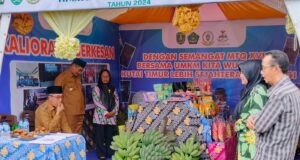 Baru Diresmikan, Bupati dan Wabup Kutim Langsung Borong Produk UMKM di Bazar MTQ XVII
