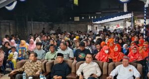 Silaturahmi dengan Ratusan Warga Kutai Kutim – ARMY Komitmen Bangun Kutai Timur