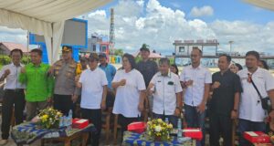 Ketua DPRD Kutim Joni dan Sekretaris Komisi A DPRD Kutim Basti Sangga Langi Hadiri Peringatan May Day 2024 – Dukung Upaya Peningkatan Kesejahteraan Buruh Kutim