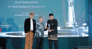 Grup PT Pertamina Hulu Indonesia Borong Tujuh Penghargaan Indonesia Social Responsibility Award 2024