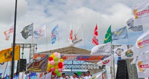 Ribuan Massa Tumpah Ruah Hadiri Deklarasi ARMY, Wujud Dukungan di Pilkada Kutim 2024