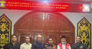 Tim Tabur Kejari Kutim Amankan DPO Perkara Tipikor Solar Cell Disdik Kutim, Pelarian Terdakwa LRL Berakhir