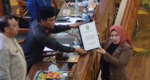 Fraksi Golkar Apresiasi Kenaikan Target Pendapatan Asli Daerah Kutai Timur 2025