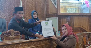 Legislator ini Singgung Masalah Stunting di Sidang Paripurna Pembahasan ABPD Kutim 2025