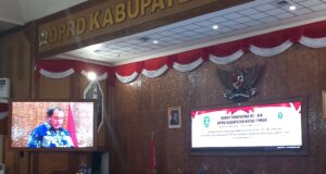 DPRD Kutim Menggelar Sidang Paripurna ke-XIX, Dengarkan Nota Pengantar APBD 2025