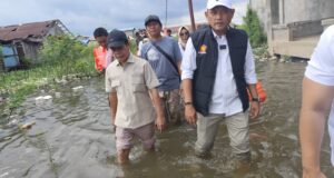 Sambangi Warga Korban Banjir di Bengkuring, Seno Aji Salurkan Bantuan dan Janji Solusi Penanganan