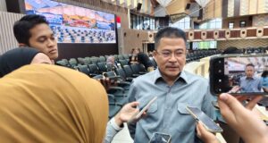 Darlis Pattalongi: Sekolah Filial Terhambat Regulasi, Guru Keliling Jadi Solusi Sekretaris Komisi IV DPRD Kaltim, Darlis Pattalongi