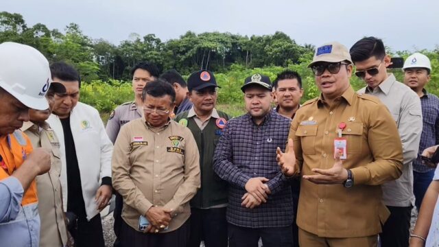 Komisi III DPRD Kalimantan Timur sidak lokasi longsor Desa Batuah, Kutai Kartanegara, Selasa (24/6/2025)