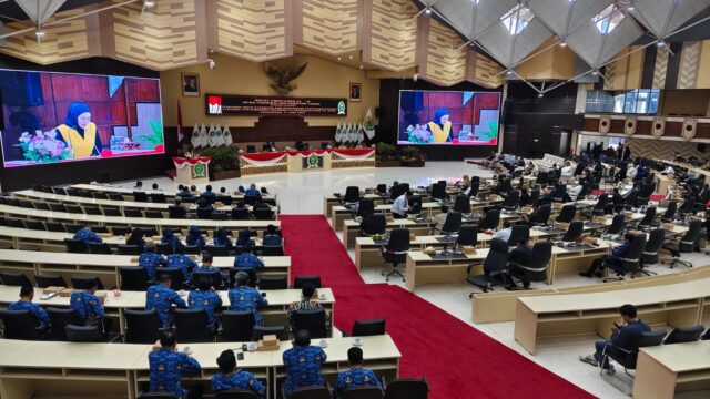 Juru Bicara Fraksi Golkar DPRD Kaltim, Shemmy Permata Sari