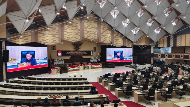 Wakil Ketua DPRD Kaltim Ekti Imanuel