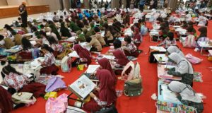 Peringati Hari Kunjungan Perpustakaan, Dispursip Kutim Gelar Lomba Mewarnai Tingkat SD/MI