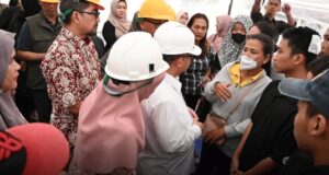 Mendikdasmen Kunjungi SMKN 1 Cileungsi yang Roboh