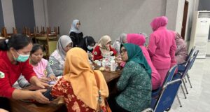 Rangkaian Peringatan HKN ke-61 Tahun 2025, Dinkes Kutim Gelar Sosialisasi dan Cek Kesehatan Gratis Khusus Perempuan