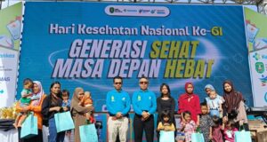 Bupati Ardiansyah Serahkan Paket Program Prioritas, Mulai Makanan Tambahan Pendukung MBG hingga Alat Antropometri