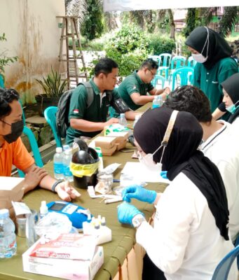 Bersama PMI, Pekerja PT KED Gelar Aksi Donor Dukung Ketersediaan Darah