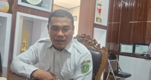 Teluk Singkama Punya Pasir Putih dan Mangrove, Trekking 500 Meter Mulai Ramai Dikunjungi