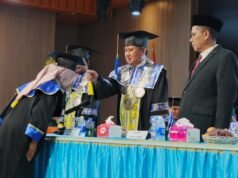 Stiper Kutim Wisuda 65 Sarjana, Fahmy: Jadi Pelopor dan Jangan Sombong