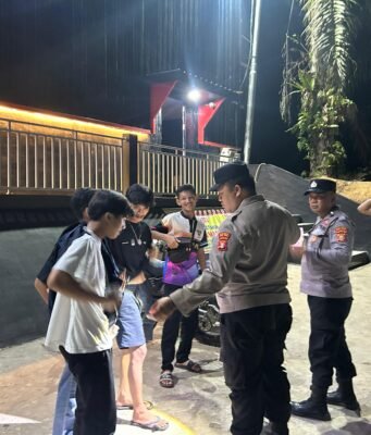 Polsek Muara Wahau Gelar Patroli KRYD, Pastikan Situasi Wilayah Tetap Kondusif